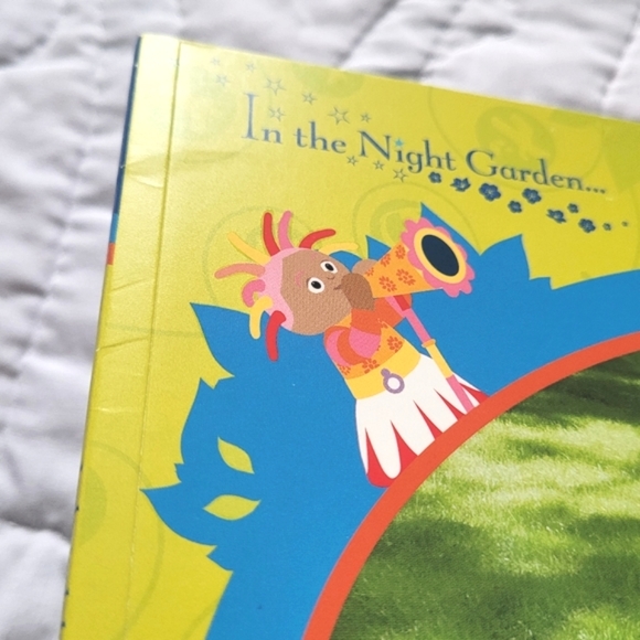 3/$15 🌸 In The Night Garden: Igglepiggle Lost! - Picture 3 of 8